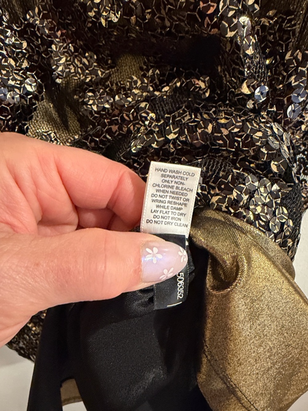 Express Metallic Bronze Sequin V-Neck Mini Dress medium - Picture 9 of 9